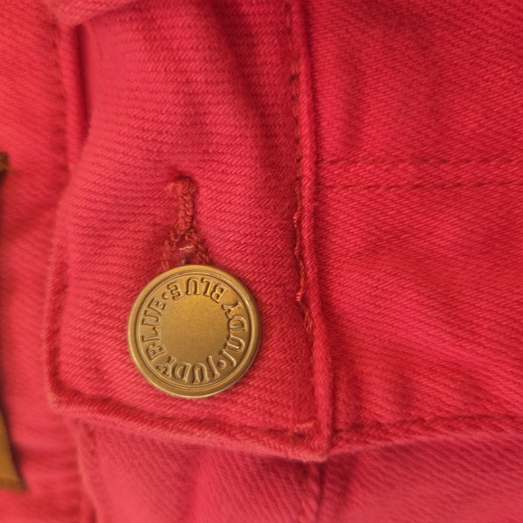 Judy Blue Mid Rise Stretch Garment Dyed Raw Hem Hot Pink Denim Shorts Medium - Picture 3 of 7